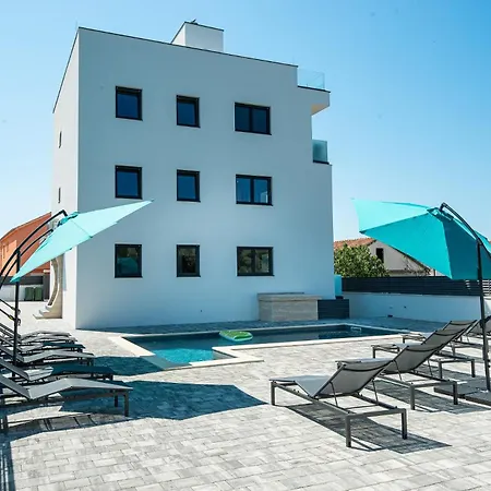 Villa Div With Pool Bibinje Exterior photo